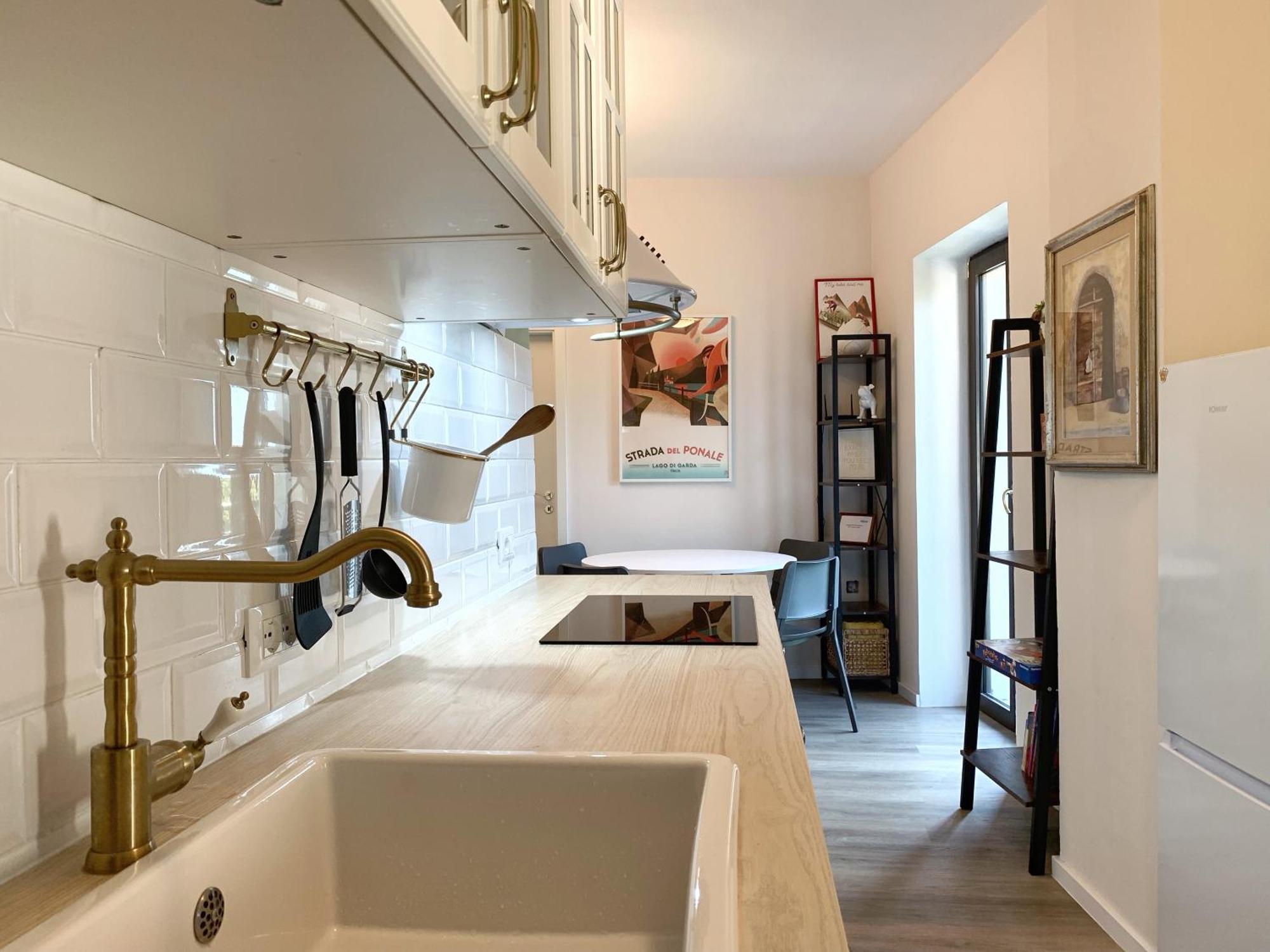 G-House Modernes Apartment Mit Tollem Ausblick 加尔达湖滨 外观 照片